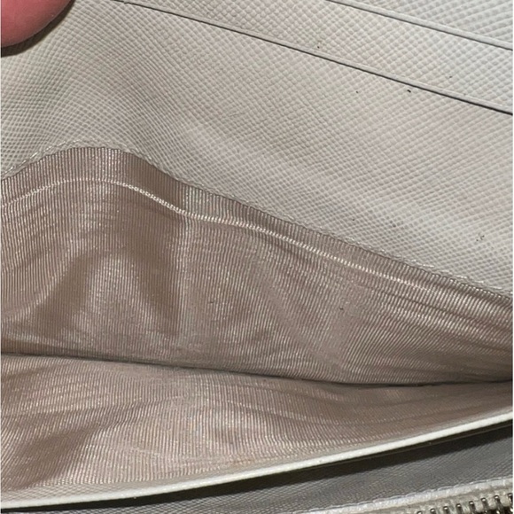 Authentic Rare Prada Staffiano Yellow Flower Long Wallet. - Picture 7 of 13